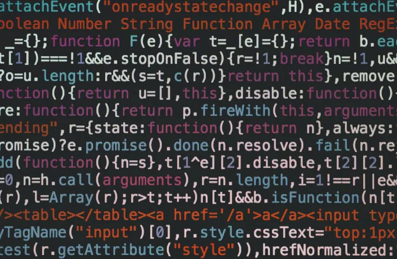 Código JavaScript ofuscado en una pantalla oscura